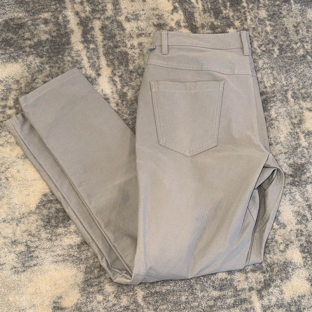 Lululemon Men’s 31” inseam Pants